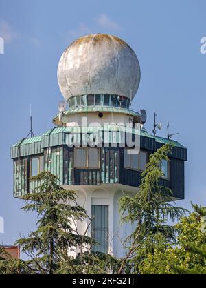 Doppler radar antenna and tower Stock Photo - Alamy