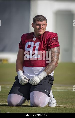 Washington Commanders defensive tackle John Ridgeway (91) leaves the field  following an NFL football game against the Chicago Bears, Thursday, Oct.  13, 2022, in Chicago. (AP Photo/Kamil Krzaczynski Stock Photo - Alamy