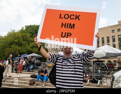 Washington DC, Illinois, USA. 3rd Aug, 2023. THURSDAY, August 3, Washington DC: Domenic Santella dresses in a prison costume in front of the E. Barret Prettyman US Federal Courthouse to protest former president Donald Trump as Trump is arraigned on federal charges. (Credit Image: © Dominic Gwinn/ZUMA Press Wire) EDITORIAL USAGE ONLY! Not for Commercial USAGE! Stock Photo