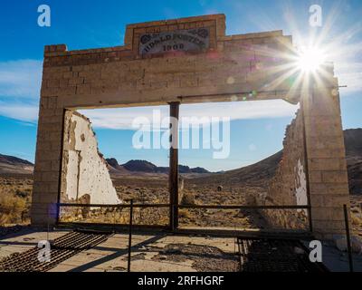 Porter Brothers Store in Rhyolite, a ghost town in Nye County, near Death Valley National Park, Nevada, USA. Stock Photo