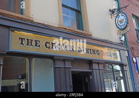 The Crown Liquor Saloon, Great Victoria Street in Belfast, Northern Ireland, NT Stock Photo