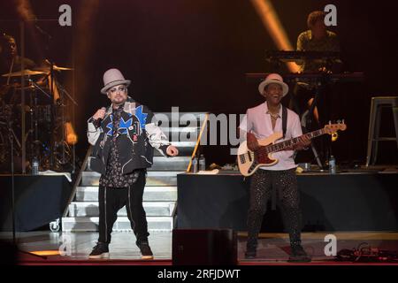 August 1, 2023, Toronto, Ontario, Canada: Boy George (L), lead singer of English new wave band, Culture Club, and Michael Emile Craig ( Mikey Craig) (R) performing at a sold out show at Budweiser Stage in Toronto. (Credit Image: © Angel Marchini/ZUMA Press Wire) EDITORIAL USAGE ONLY! Not for Commercial USAGE! Stock Photo