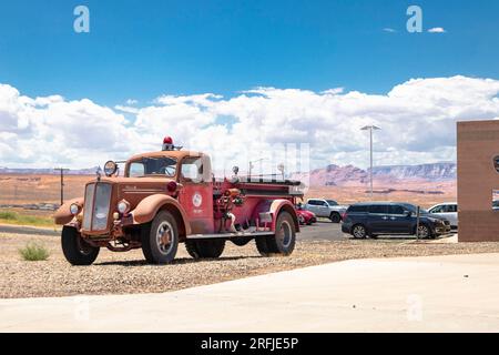 vintage Mack fire truck in desert, city of Page fire Department Stock Photo