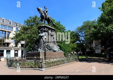 France, Hauts-de-France region, Nord department, Lille, Place Faidherbenstatue of the French general Louis Faidherbe, Stock Photo