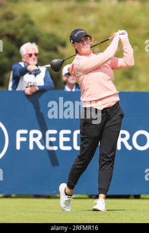 Irvine, UK. 04th Aug, 2023. The second day of the Trust Golf Women's Scottish Open Golf Tournament at Dundonald Links Golf Course, near Irvine, Ayrshire, Scotland, UK saw the 145 competitors play in sunny conditions with a moderate breeze. Jennifer Kupcho teeing off at the third. Credit: Findlay/Alamy Live News Stock Photo
