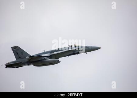 https://l450v.alamy.com/450v/2rfp4yt/a-us-marine-corps-fa-18c-hornet-aircraft-with-marine-fighter-attack-squadron-115-takes-off-from-marine-corps-air-station-futenma-okinawa-japan-july-28-2023-hot-pit-refueling-is-when-aircraft-refuel-with-the-engine-still-running-which-drastically-reduces-their-refueling-time-this-allows-units-such-as-marine-aircraft-group-12-1st-marine-aircraft-wing-to-maintain-their-role-as-an-expeditionary-force-in-the-indo-pacific-us-marine-corps-photo-by-sgt-jose-angeles-2rfp4yt.jpg