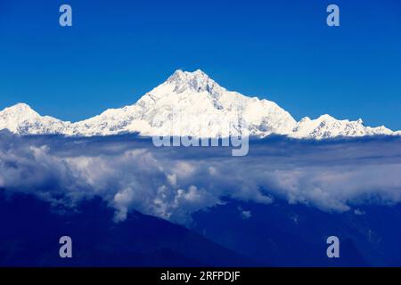 Mount Kangchenjunga, Zuluk, East Sikkim, Pangolakha Wildlife Sanctuary, India Stock Photo