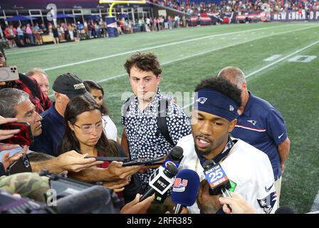 New England Patriots cornerback Jack Jones (13) drops back in coverage  during an NFL football game against the Cleveland Browns, Sunday, Oct. 16,  2022, in Cleveland. (AP Photo/Kirk Irwin Stock Photo - Alamy