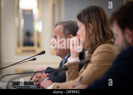 Kyiv, Ukraine. 05th Aug, 2023. Ukrainian President Volodymyr Zelenskyy meets with former New Jersey Governor and current Republican presidential candidate Chris Christie during the latter's unannounced visit to Kyiv on Friday, August 4, 2023. Photo via Ukrainian Presidential Press Office/UPI Credit: UPI/Alamy Live News Stock Photo