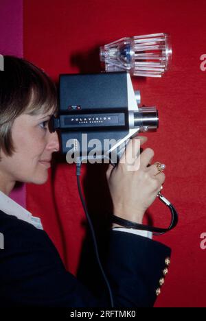 Edwin H. Land - inventor of the Polaroid Land camera - introduces the Polaroid Polavision instant movie camera. Photo by Bernard Gotfryd Stock Photo