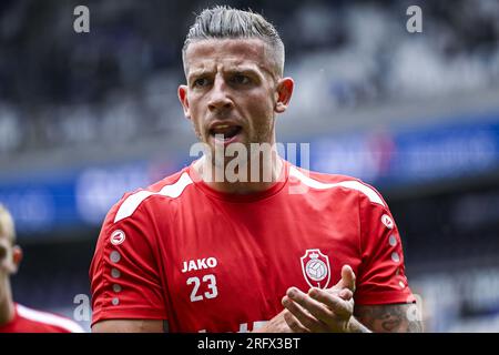 Brussels, Belgium. 06th Aug, 2023. Antwerp's Toby Alderweireld pictured before a soccer match between RSC Anderlecht and Royal Antwerp FC, Sunday 06 August 2023 in Brussels, on day 2/30 of the 2023-2024 'Jupiler Pro League' first division of the Belgian championship. BELGA PHOTO TOM GOYVAERTS Credit: Belga News Agency/Alamy Live News Stock Photo