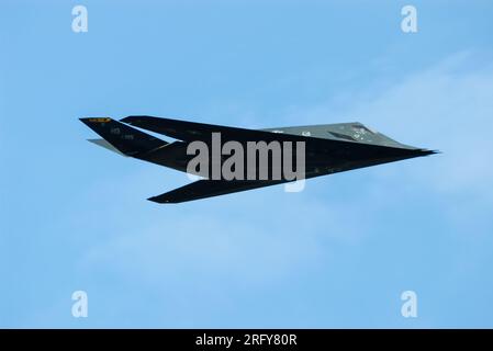 Lockheed 117 lockheed f-117 nighthawk stealth bomber Stock Photo - Alamy