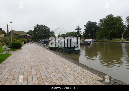 Narrowboats on water at Stratford Upon Avon Stock Photo