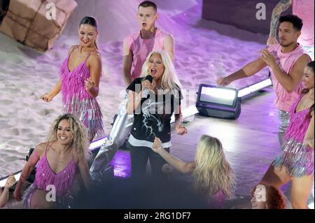 Samantha FOX, singer, pop singer, musician, singing, singing, concert, the big hit beach party 2023, recorded on July 15, 2023 in the Amphitheater Gelsenkirchen, broadcast on August 12, 2023 at 8:15 p.m. on First German Television, Stock Photo