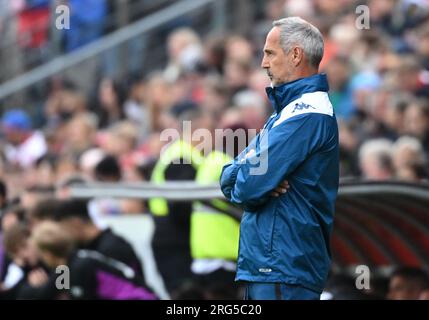 Unterhaching, Germany. 07th Aug, 2023. Soccer: Test matches, FC Bayern Munich - AS Monaco at Alpenbauer Sportpark. Coach Adi Hütter of Monaco follows the match. Credit: Sven Hoppe/dpa/Alamy Live News Stock Photo