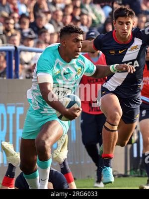 South Africa's Springbooks Canan Moodie (L) runs with the ball during the rugby union international test match against Argentina’s Los Pumas ahead the next Rugby World Cup 2023, at Jose Amalfitani stadium in Buenos Aires, on August 5, 2023. (Photo by Alejandro Pagni / PHOTOxPHOTO) Stock Photo