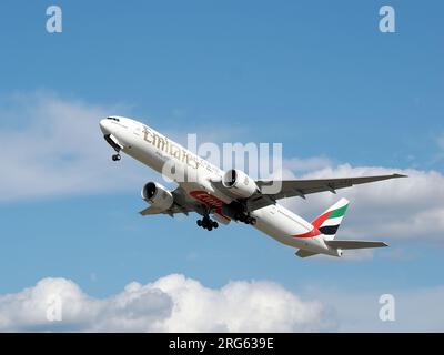 Emirates, (is the largest airline of the United Arab Emirates), Boeing ...