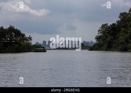 Belem, Brazil. 07th Aug, 2023. View of the city on the banks of the Guama River. The heads of state and government of the South American Amazon countries are meeting in Belém, Brazil, on Tuesday to discuss the protection of the rainforest. Credit: Filipe Bispo Vale/dpa/Alamy Live News Stock Photo