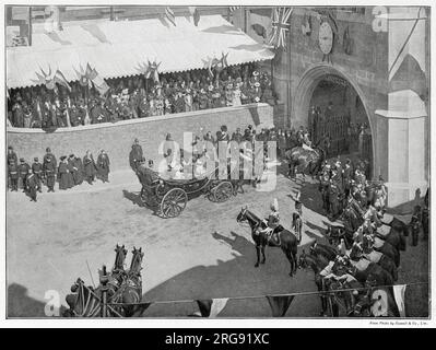 Blackwall Tunnel under the River Thames, London, received the Royal Assent in 1888 but it was not until March 1892 that the work actually begun. Photograph of the opening day of the Blackwall Tunnel, showing the Prince and Princess of Wales (later Edward VII and Alexandra) entering the tunnel on the Blackwall side. Stock Photo