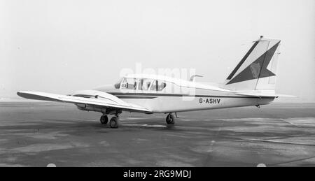 Piper PA-23-250 Aztec G-ASHV (msn 27-2347), owned by Arthur Guinness and Co.(Park Royal). Stock Photo