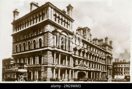 The facade of the original Snow Hill Railway Station on Colmore Row, Birmingham, England. The Colmore Row facade was demolished in 1969, and the rest of the station largely demolished in 1977. Stock Photo