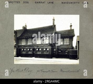 Photograph of Spotted Dog PH, Wandsworth, London. The main side of the print (shown here) depicts: Right face on view of the pub.  The back of the print (available on request) details: Nothing for the Spotted Dog, Wandsworth, London SW18 4DJ. As of July 2018 . Demolished 2010 Stock Photo