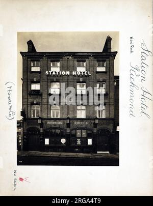 Photograph of Station Hotel, Richmond, Greater London. The main side of the print (shown here) depicts: Face on view of the pub.  The back of the print (available on request) details: Trading Record 1934 . 1961 for the Station Hotel, Richmond, Greater London TW9 2NQ. As of July 2018 . This pub was renamed the Bull & Bush in the 1970s, then abbreviated to The Bull, now One Kew Road restaurant Stock Photo