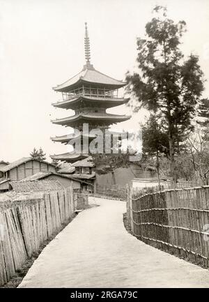 19th century vintage photograph: Yasaka Pagoda, Kyoto, Japan Stock Photo