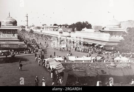 Vintage 19th century photograph: view of a busy city street, Jerypore, Jaipur India. Stock Photo