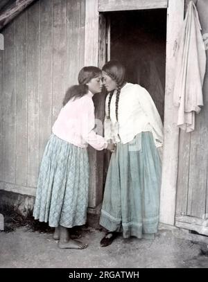 c.1900 New Zealand - Maori women washing clothes Stock Photo - Alamy