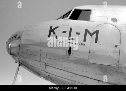 Douglas DC-2-115E PH-AKH 'Haan' (msn 1354.14), of KLM (Koninklijke Luchtvaart Maatschappij N.V. - Royal Aviation Company, Inc.) at Croydon Airport. A study of the nose. Stock Photo