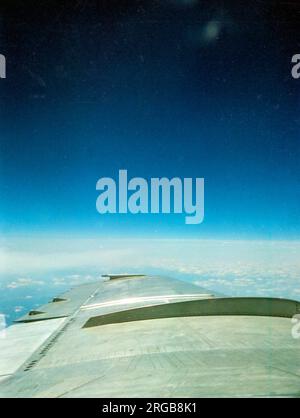 de Havilland DH.106 Comet 4B G-APYD (msn 6438), of DAN-Air, view over the wing at 35,000ft in January 1973. (DAN-Air is a contraction of Davies and Newman Airlines) Stock Photo