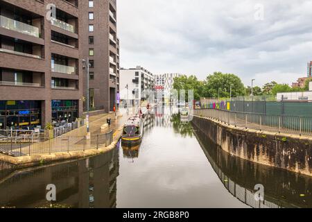 Cottonfield Wharf and New Islington Marina Promenade, Ancoats, Manchester. Stock Photo