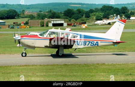 Piper PA-28R-200 Cherokee Arrow II N187SA (msn 28R-7235139). Stock Photo