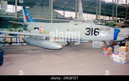 North American F-86F-35-NA Sabre 5316 (msn 191-938, ex 52-5242), ex Portuguese Air Force, at the Musee Royal de l'Armee et d'Histoire Militaire, in Brussels. Stock Photo