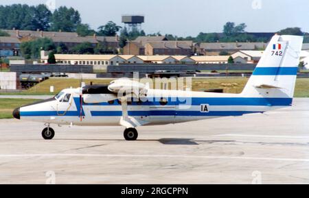 Armee de l'Air - de Havilland Canada DHC-6-300 Twin Otter 742 / IA (msn 742)), of Escadron d' Experimentation et de Transport 06/330. (Armee de l'Air - French Air Force) Stock Photo