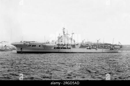 Royal Navy - HMS Vengeance R71, a Colossus-class light aircraft carrier in August 1947. Stock Photo