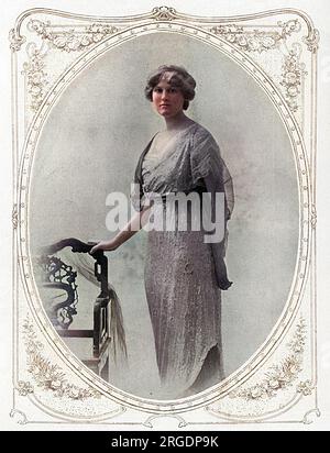 Countess Percy, formerly Lady Helen Gordon-Lennox, daughter of the Duke of Richmond and later Duchess of Northumberland.  She married Earl Percy in 1911.  He succeeded to the dukedom in 1918.  Pictured in The Sketch in 1914 who describes her as a giver of voluntary aid and a war worker.  She was President of he Morayshire branch of the Red Cross Society, Vice-President of a branch in Kent and author of a book on 'Voluntary Aid.'  She was Mistress of the Robes to Queen Elizabeth, the Queen Mother from 1937 to 1964 and was appointed a Dame Grand Cross of the Royal Victorian Order in 1938. Stock Photo