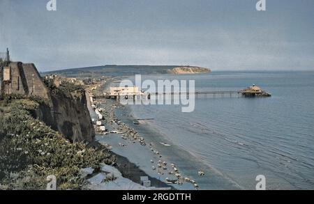 Seaside view at Shanklin, Isle of Wight, showing the beach, the pier and the sea from the top of the cliff. Stock Photo