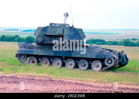 An M109 155 mm calibre self-propelled howitzer, at the 2006 Larkhill Royal Artillery open day,on the Larkhill racecourse / exhibition ground. Stock Photo