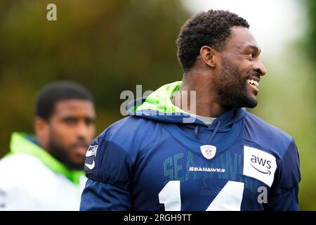 Dk metcalf seattle hi-res stock photography and images - Alamy