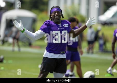 Minnesota Vikings linebacker Brian Asamoah II (33) runs up field during the  first half of an NFL football game against the Philadelphia Eagles, Monday,  Sept. 19, 2022, in Philadelphia. (AP Photo/Matt Slocum