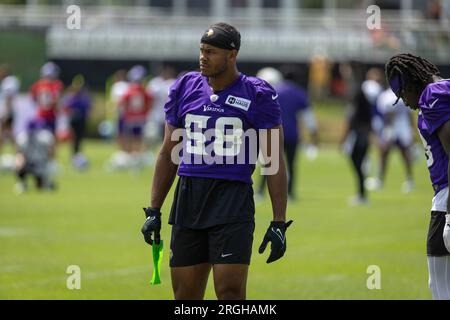 Minnesota Vikings' Jordan Hicks in action during an NFL football game,  Thursday, Sept. 14, 2023, in Philadelphia. (AP Photo/Matt Rourke Stock  Photo - Alamy