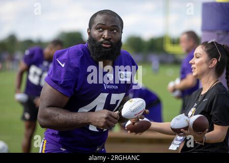 Minnesota Vikings linebacker William Kwenkeu (47) in action against the New  England Patriots during the first half of an NFL football game Thursday,  Nov. 24, 2022 in Minneapolis. (AP Photo/Stacy Bengs Stock