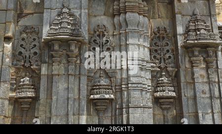 Details on the Basaveswara Temple, Kuruvatti, Vijayanagara, Karnataka, India Stock Photo