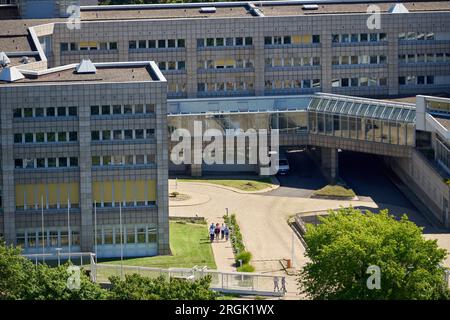 Koblenz, Germany. 10th Aug, 2023. The new building wing of the Federal Office of Bundeswehr Equipment, Information Technology and In-Service Support (BAAINBw) in the Koblenz administrative center. Investigators from the Federal Criminal Police Office have arrested an employee of the agency on suspicion of intelligence agent activities for Russia. The office is also known as the Bundeswehr Procurement Office. Credit: Thomas Frey/dpa/Alamy Live News Stock Photo