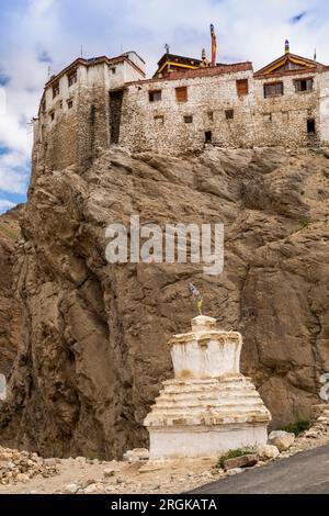 India, Ladakh, Zanskar, Bardan, Chorten at Dogpa/Kargyud sect Monastery Stock Photo