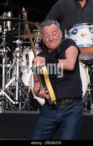 London, UK. 06 Jul, 2023. Pictured: Bruce Springsteen performing at BST Hyde Park. Credit: Justin Ng/Alamy Stock Photo