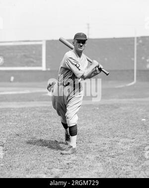 1925 Pittsburgh Pirates: Outfielder Clyde Barnhart Stock Photo - Alamy