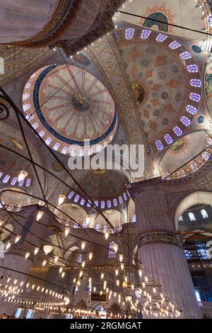 Sultan Ahmed aka Blue Mosque with fountain in front, Sultanahmet ...